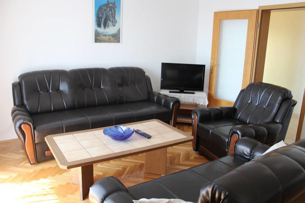 Apartments Manda Novi Vinodolski Chambre photo
